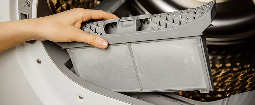 Signs Of A Clogged Dryer Lint Trap in Rock Island, Illinois